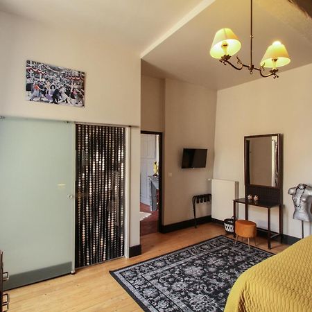 Le Prieure Hotell Noyers-sur-Serein Exteriör bild