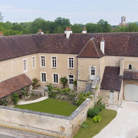 Le Prieure Hotell Noyers-sur-Serein Exteriör bild