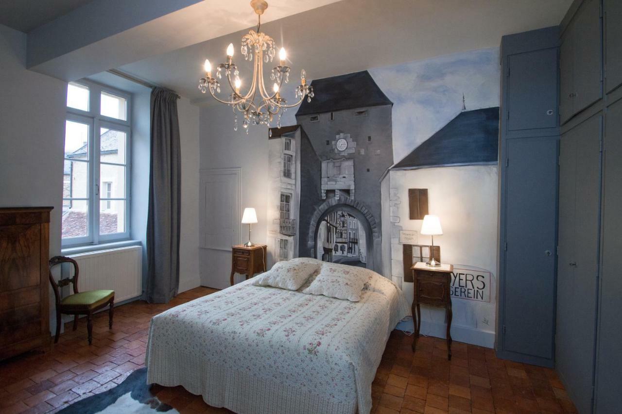 Le Prieure Hotell Noyers-sur-Serein Exteriör bild