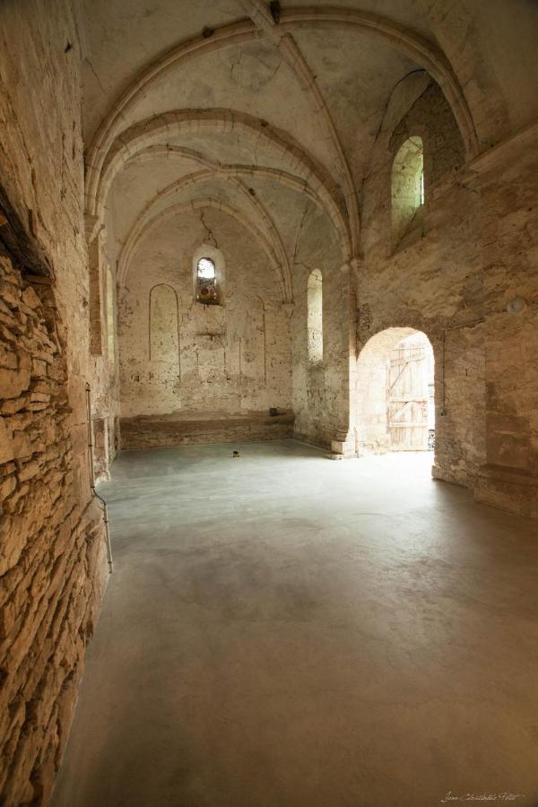 Le Prieure Hotell Noyers-sur-Serein Exteriör bild